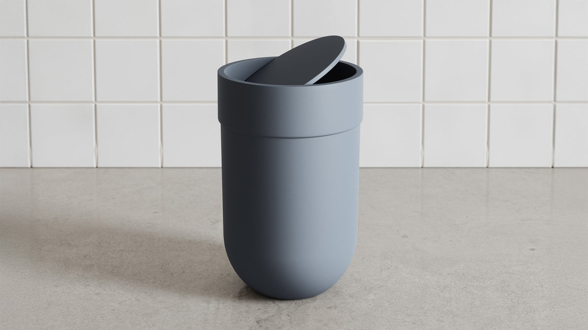 touch waste can