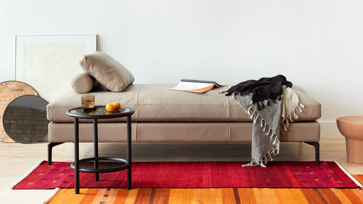 eve daybed - leather