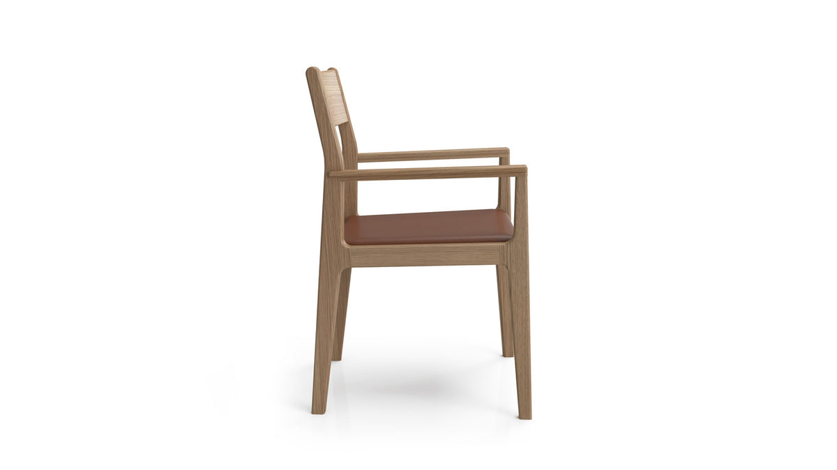 kobe arm chair