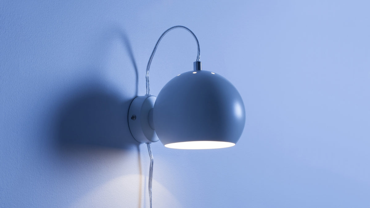 ball wall lamp (white)