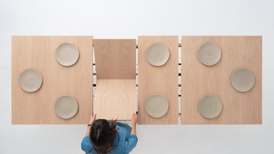 close expandable dining table