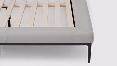 oma bed - leather