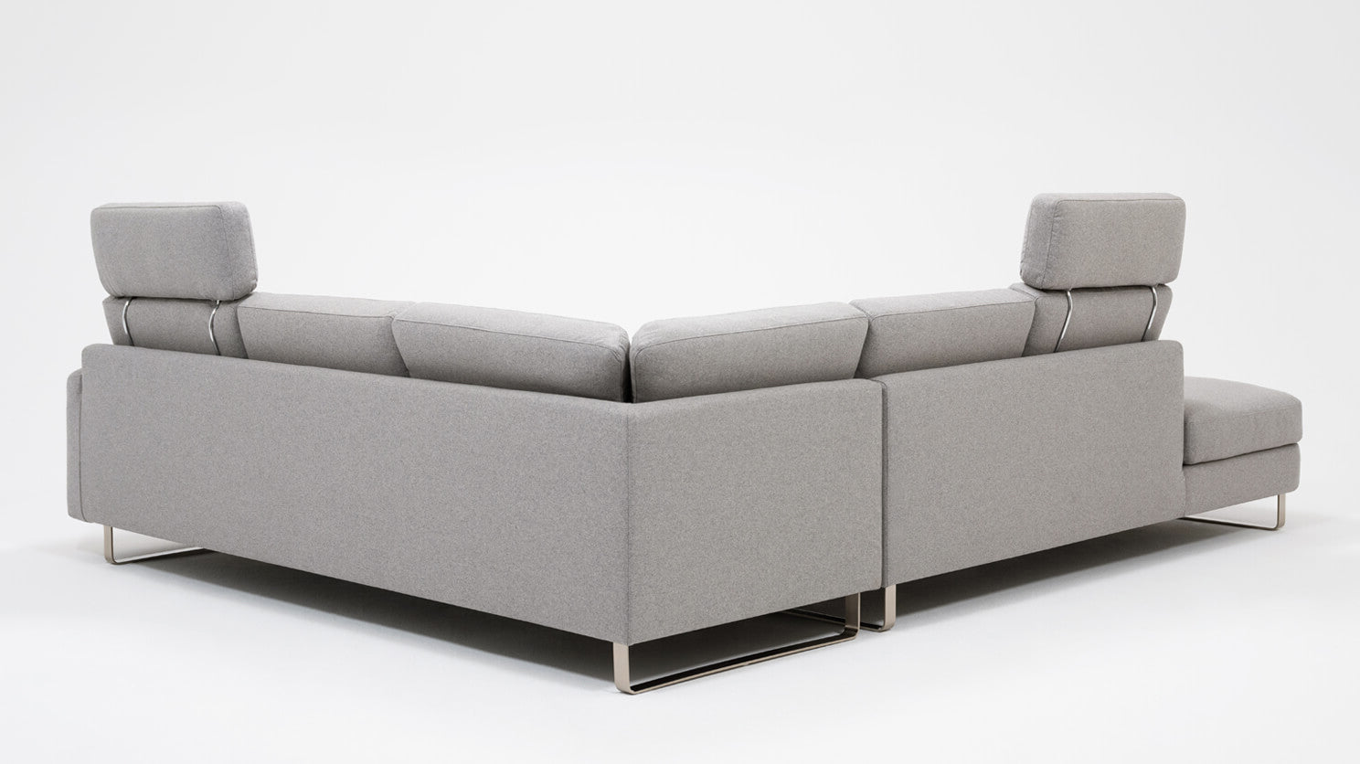 oskar 2-piece sectional - fabric - urbane EQ3